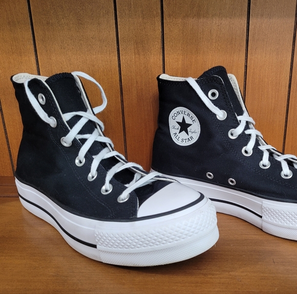 Converse Shoes - Converse Canvas Platform Hi Top Chuck Taylor All Star Women's Shoes Black Sz 8